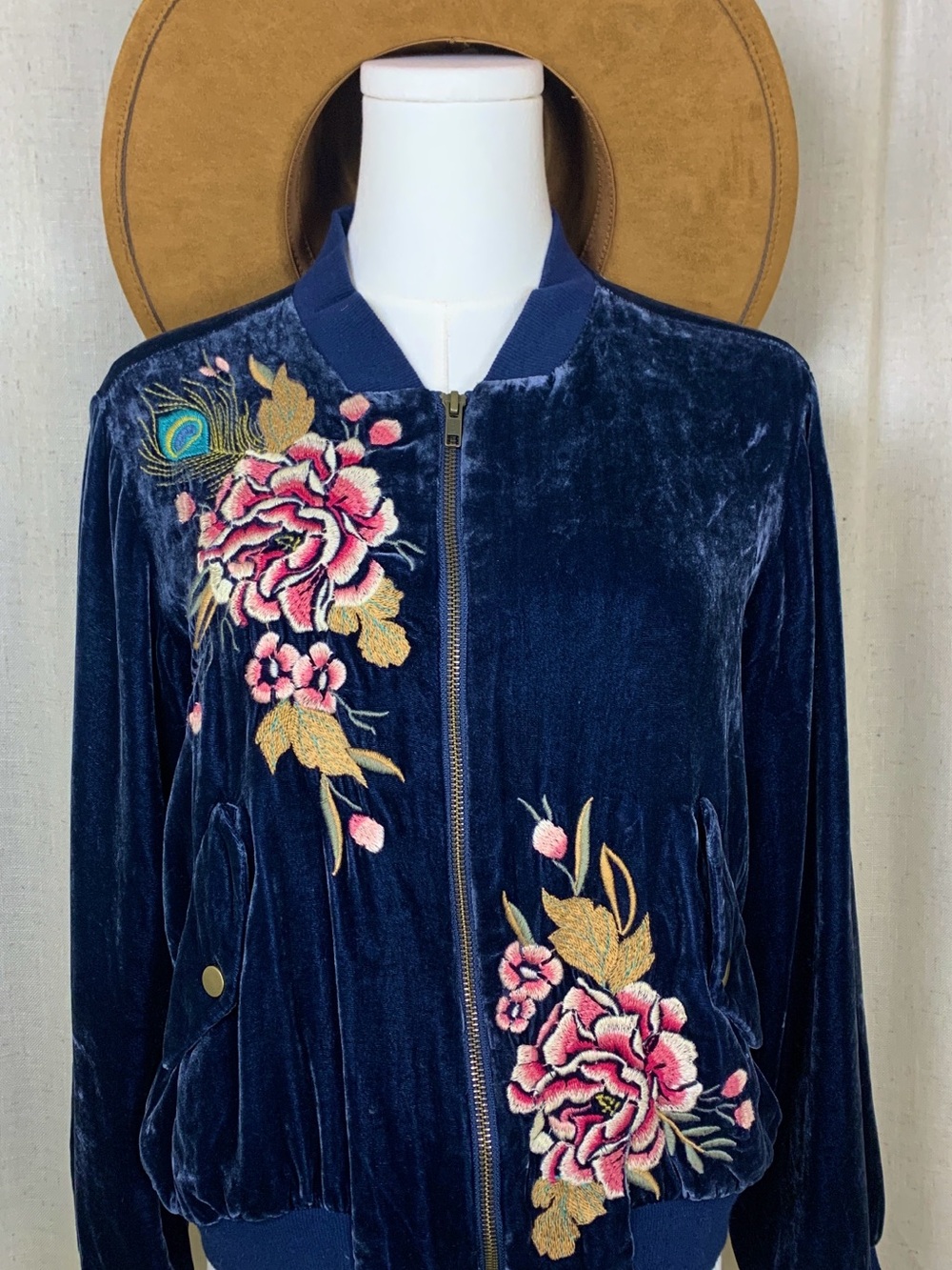 Johnny Was Embroidered Velvet Bomber Jacket Navy Floral Peacock Size S